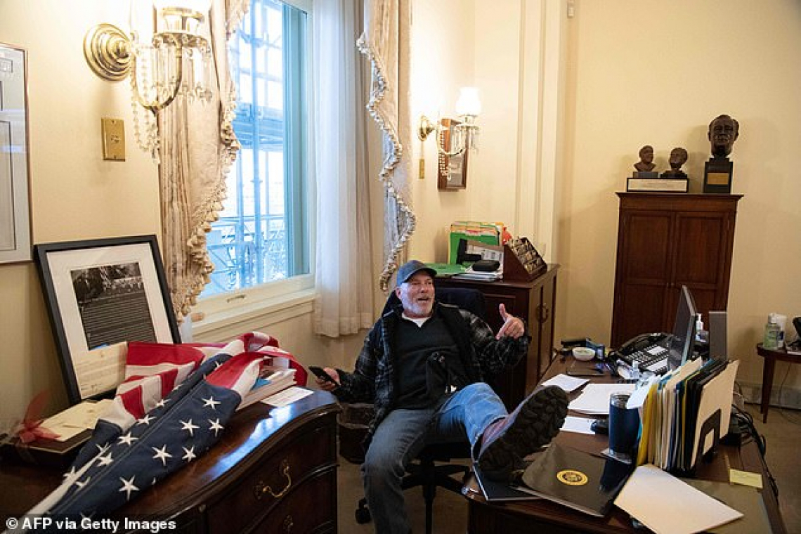 Mass Media Confirms: National Secrets may have been stolen as Protesters ransacked Congressional offices filled with dossiers and laptops