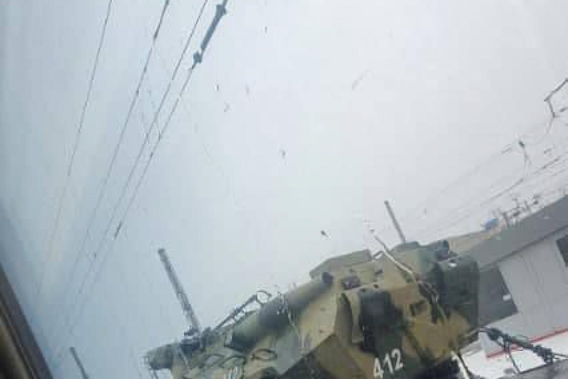 Russian Army Moves Entire Railway Echelon of Armor to Ukraine Border