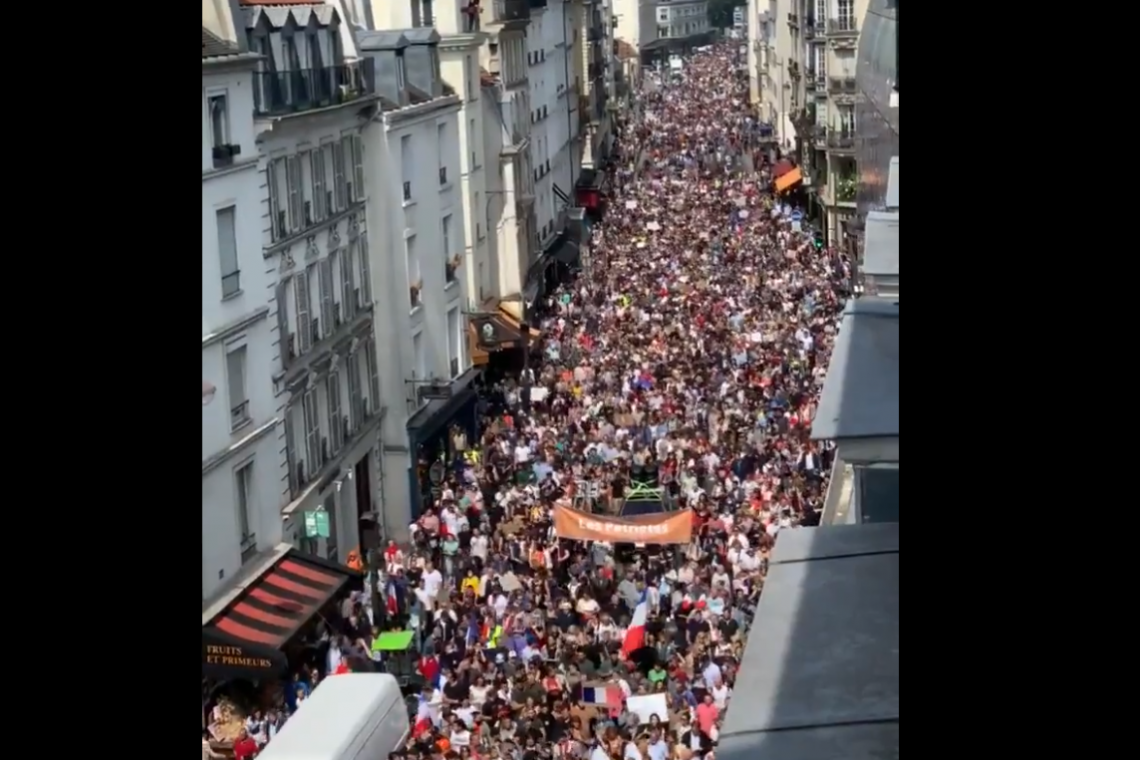 Hundreds-of-Thousands Protest "Vax Passports" in France - The French say "non"
