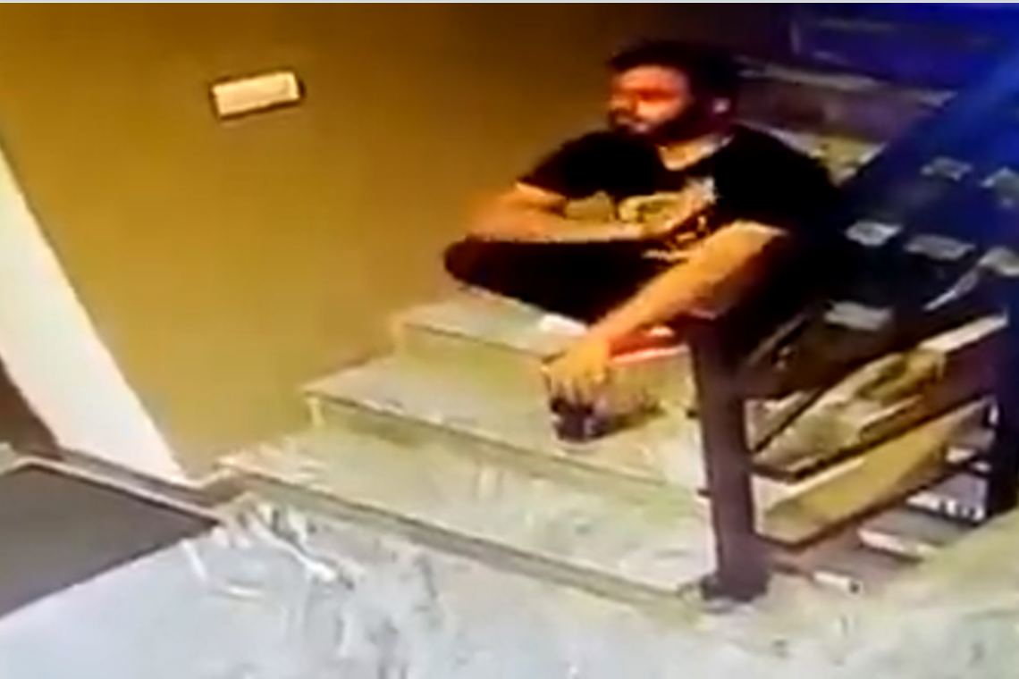 VIDEO: Young & Healthy Guy DROPS DEAD after 2nd Vax Jab