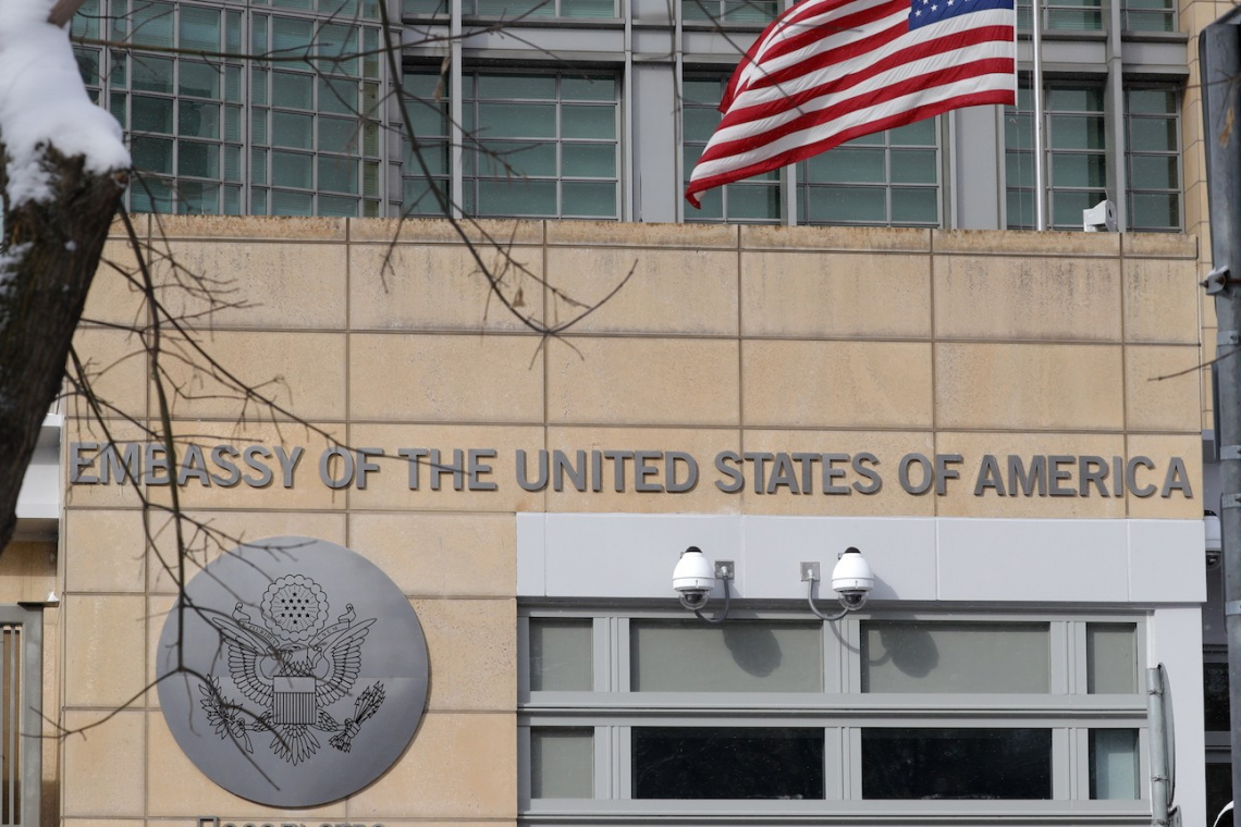 Russia expels diplomats and other staff from US embassy Moscow