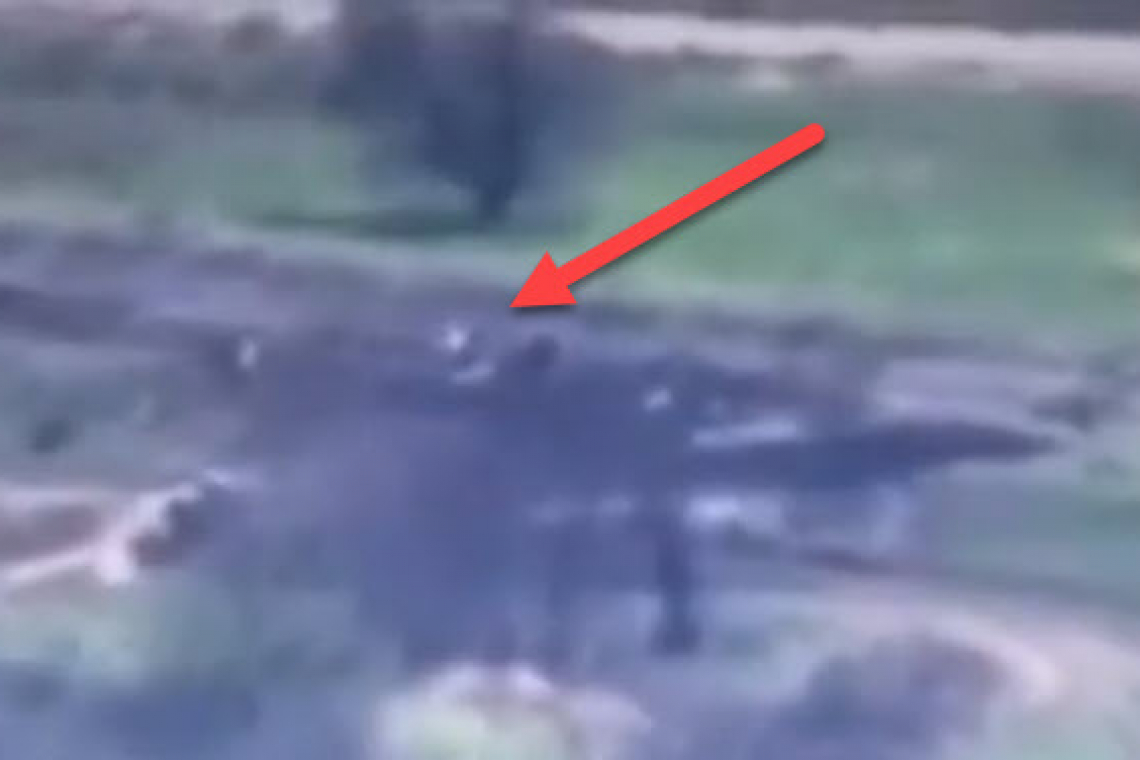 Actual Footage: Ukrainian Soldiers WAVE WHITE FLAG on Battlefield