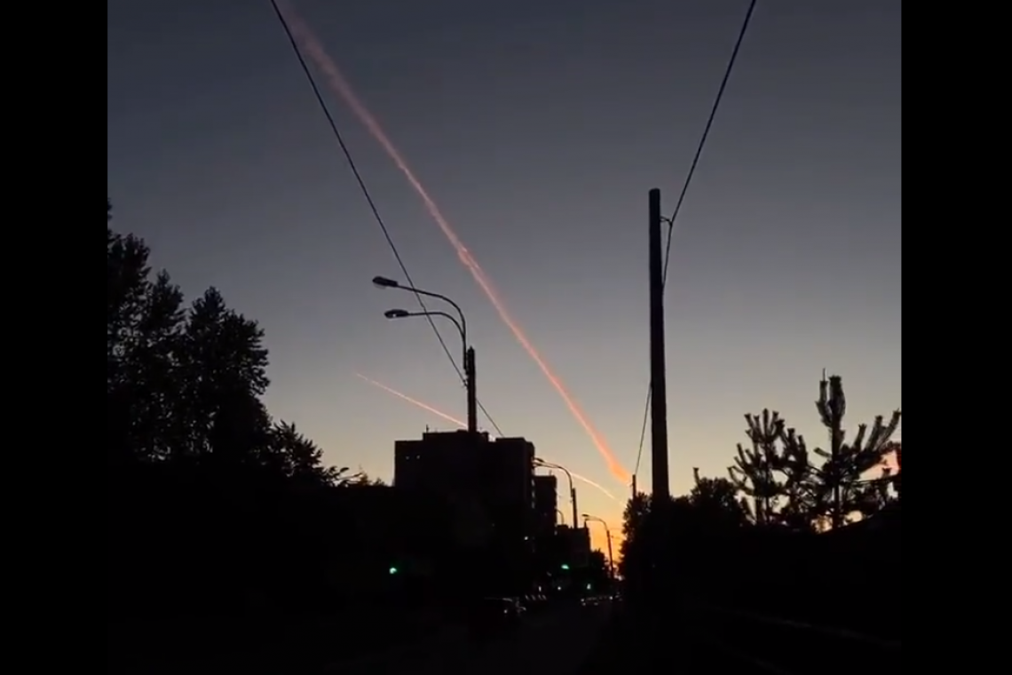 Numerous Reports: Air Defenses Fired Over St. Petersburg, Russia
