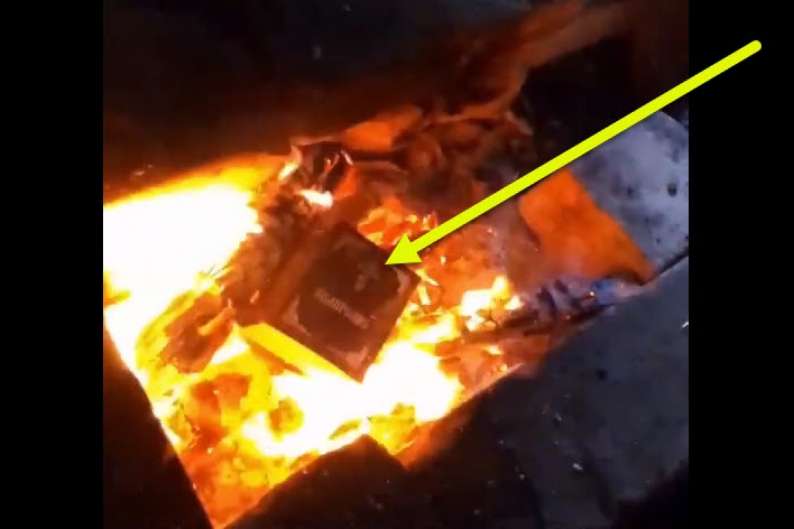 Polish Mercenaries fighting FOR Ukraine, BURNING BIBLES of Russian Orthodox Church