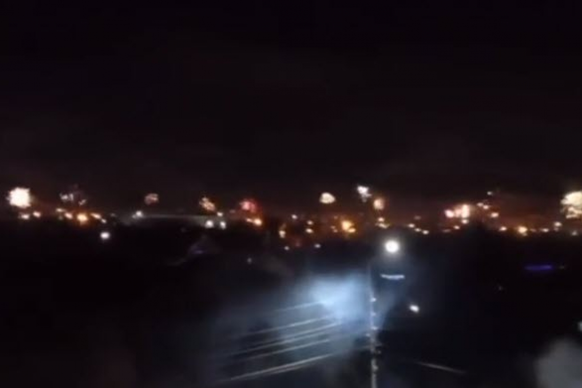 New Year Arrives in Donetsk - Wild Celebrations --- While in Kiev . . . not so much 