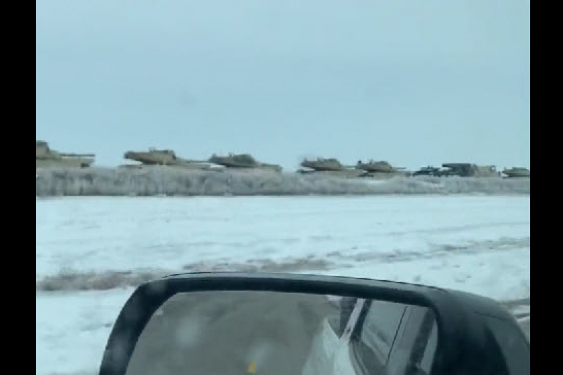VIDEO: Trainload of U.S. Heavy Armor Moving East (Ukraine?)