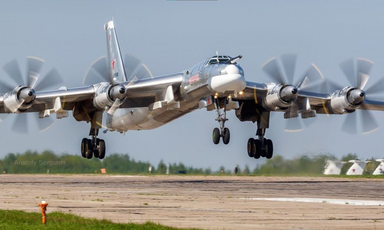 Russian Strategic Bombers Airborne again; Attacks on Ukraine said to be 