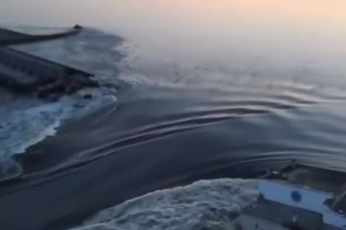 BREAKING NEWS: Nova Kakhovka dam in Kherson Oblast, BLOWN UP!