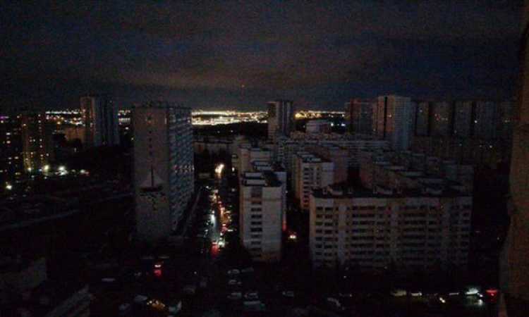 Explosion, Fire, Blackout - St. Petersburg, Russia