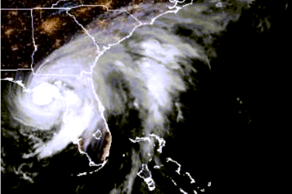 Hurricane Debbie Makes Landfall in Florida