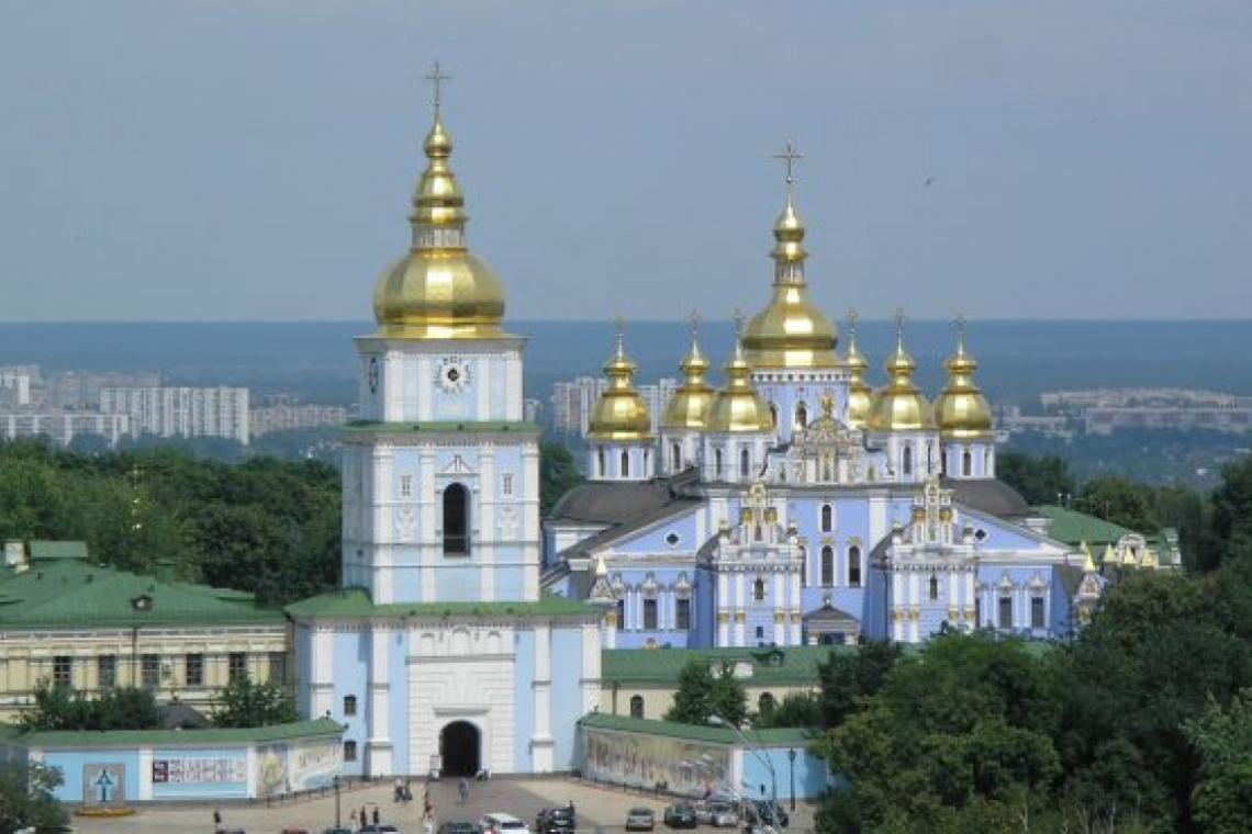 Ukraine Outlaws Orthodox Church !