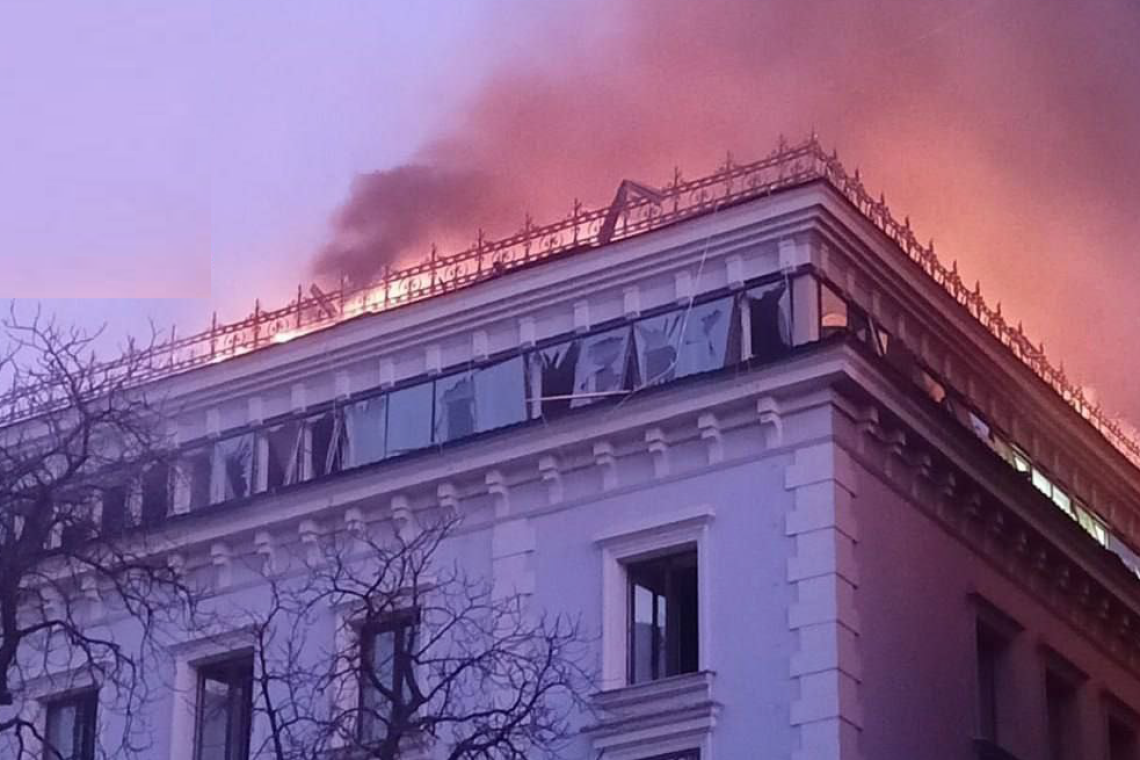 Russia Strikes Ukrainian Parliament Building!  Verkhovna Rada Burning