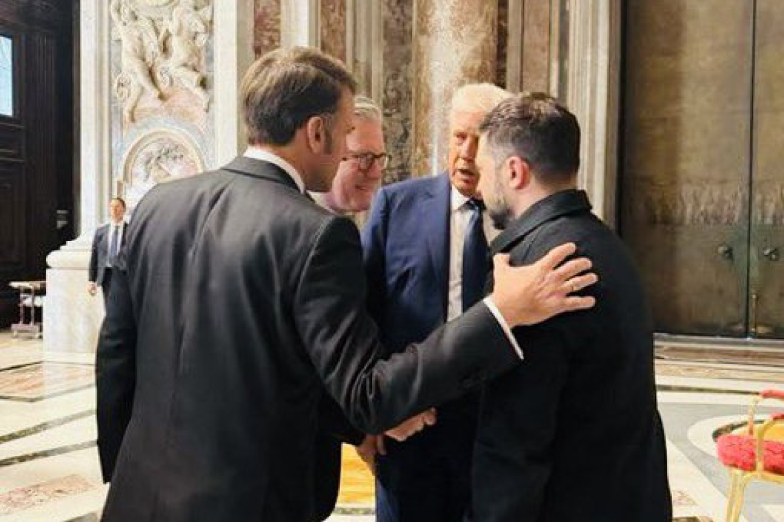 Trump Attends Pope Funeral; Speaks with Zelensky, Macron, Starmer - but &quot;disses&quot; Second Meet with &quot;Z&quot;