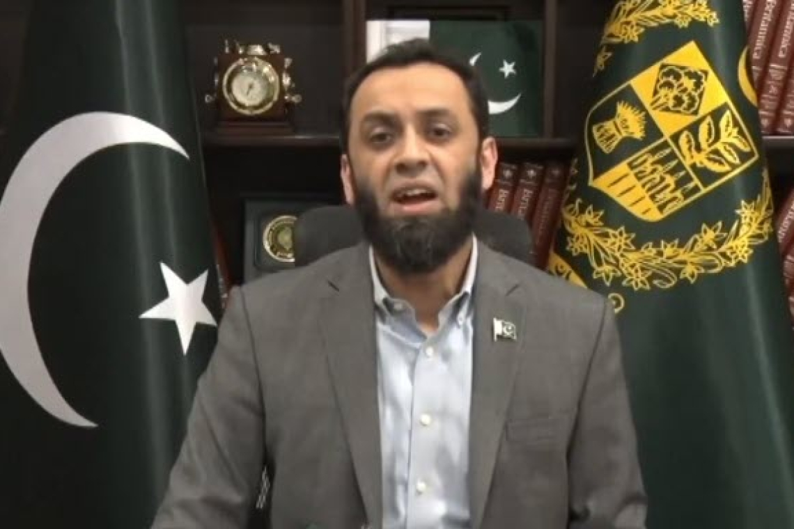 Unprecedented 2:00 AM (Local TIme) PRESS CONFERENCE by Pakistan Government Warning of Imminent India Military Attack