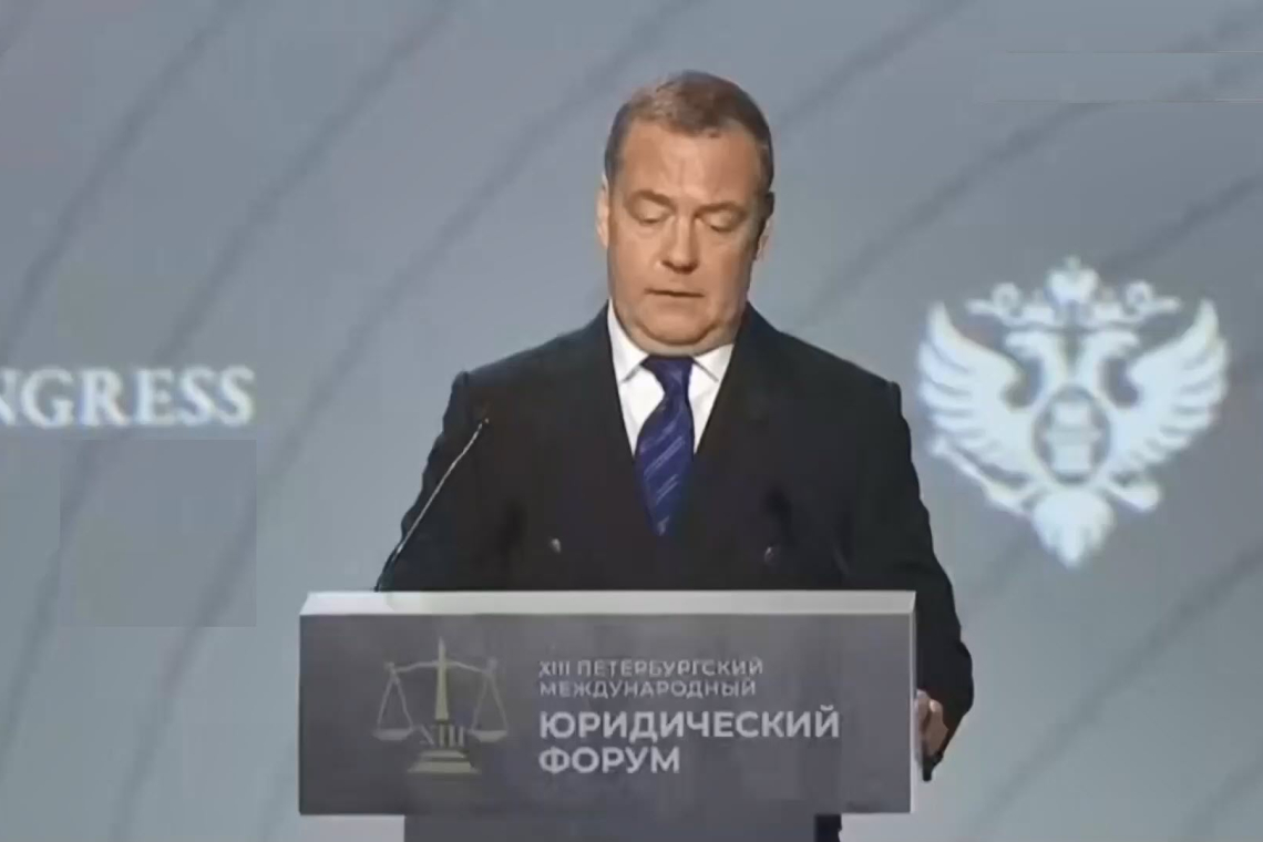 Medvedev: LAST CHANCE for Ukraine to Preserve Statehood