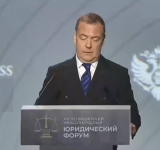 Medvedev: LAST CHANCE for Ukraine to Preserve Statehood