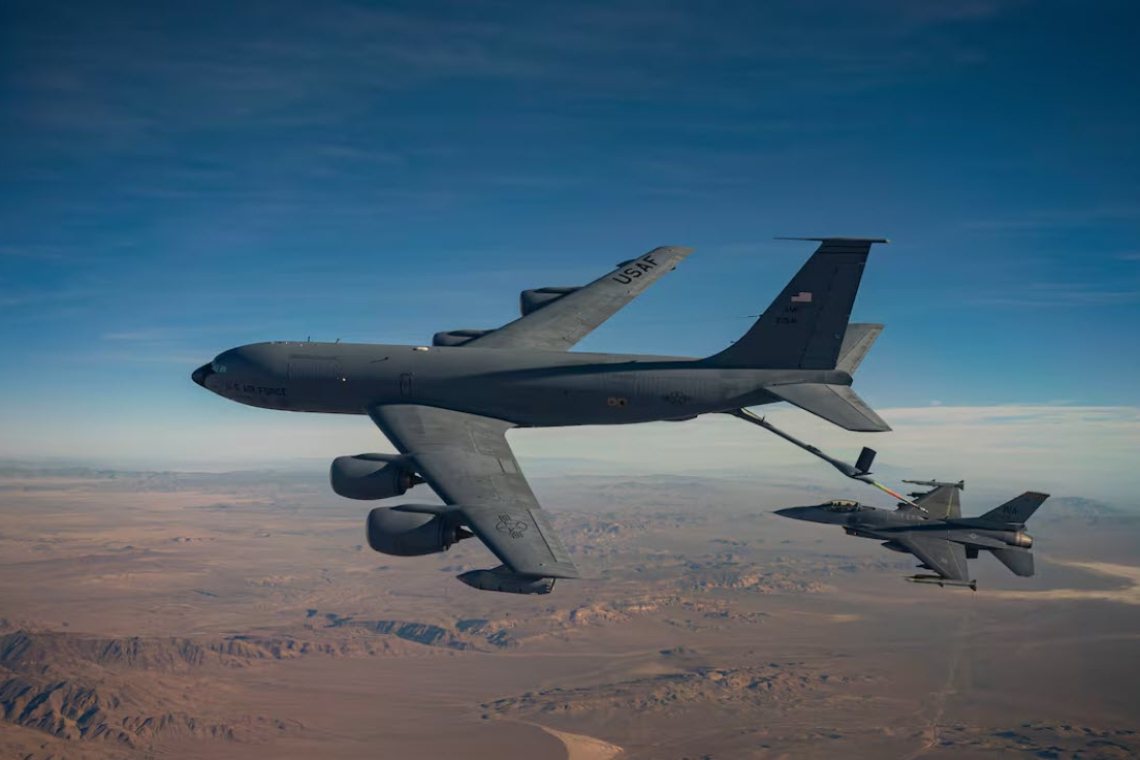 URGENT: FOUR **AMERICAN** REFUELING TANKERS TAKE OFF FROM BEN GURION