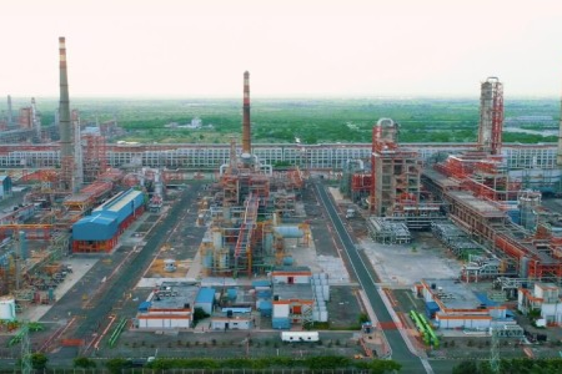 Saudi Arabia and Iraq Cut Oil Shipments to India