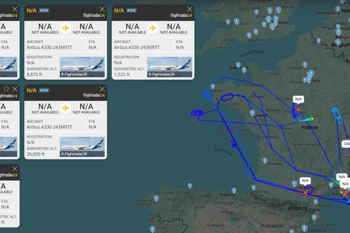 FRANCE SIMULATES NUCLEAR ATTACK AIR STRIKES --- U.S. B-2 STEALTH BOMBERS CROSSING ATLANTIC