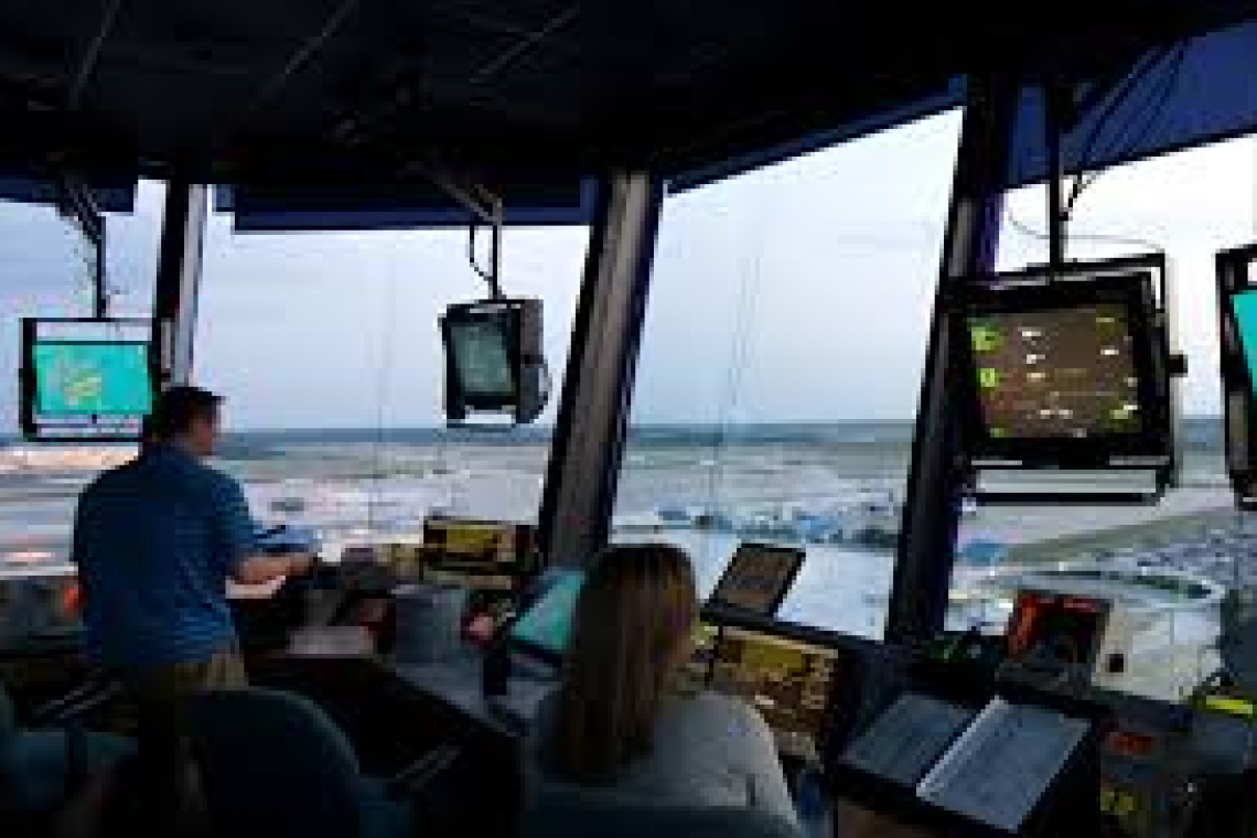 TRUMP ORDERS AIR TRAFFIC CONTROLLERS BACK TO WORK: &quot;COME BACK OR FACE DISCIPLINE&quot;
