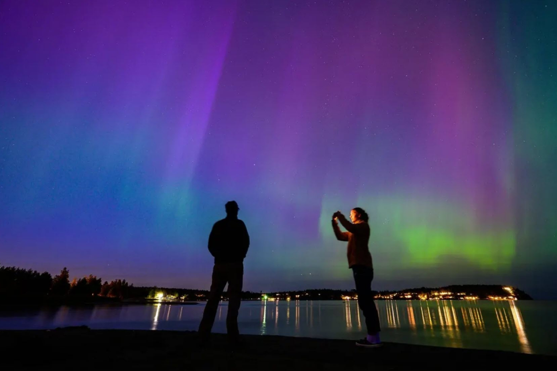 22 States To See Aurora TONIGHT As Rare ‘Cannibal CME’ Strikes Earth