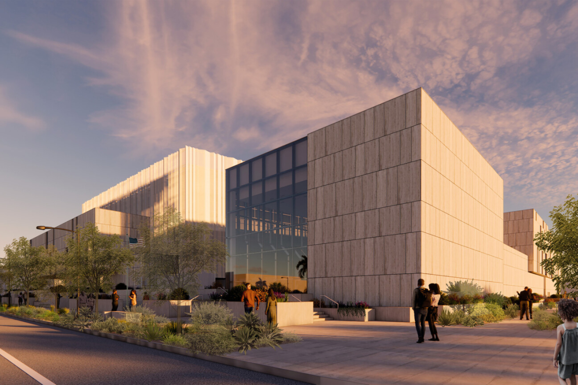 UNCONFIRMED:  DHS "Storming" Maricopa County Election Center