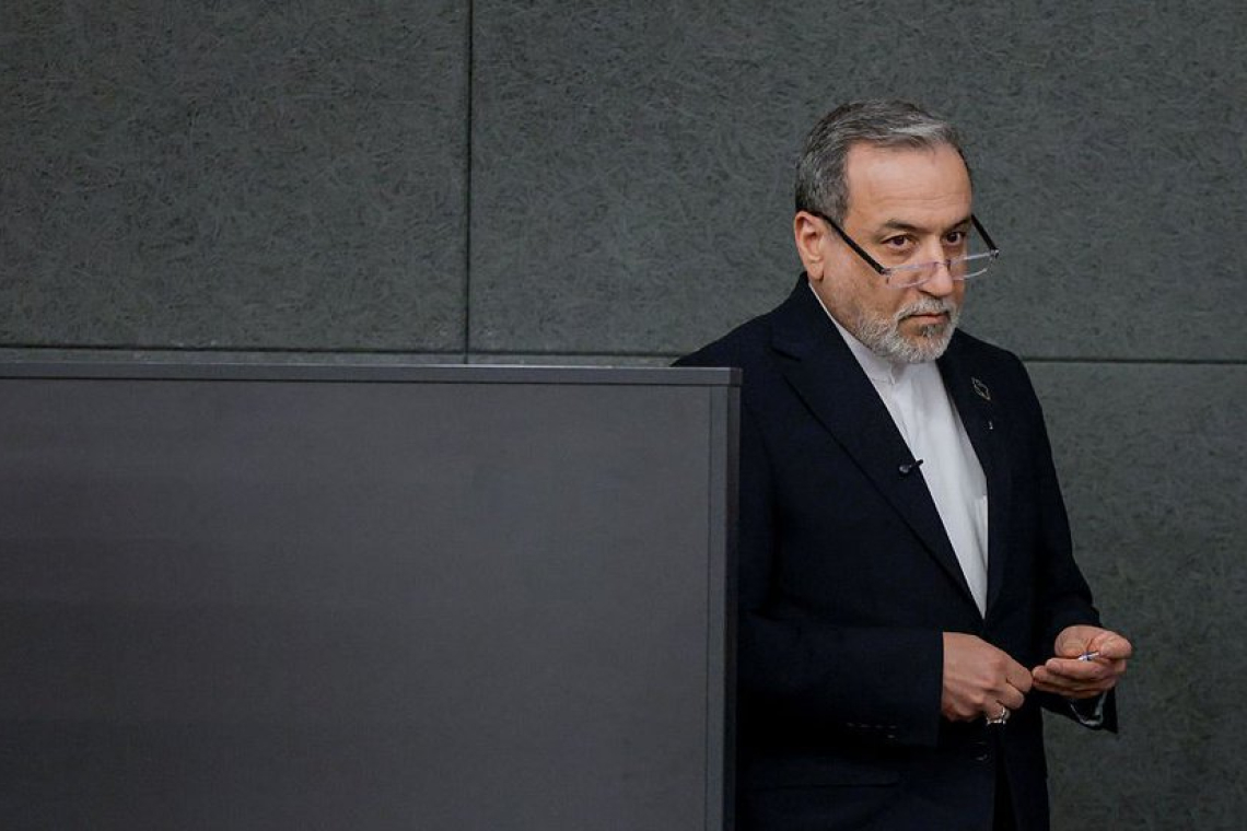 Iran Foreign Minister Publicly REFUTES Trump: No Ceasefire and No Surrender