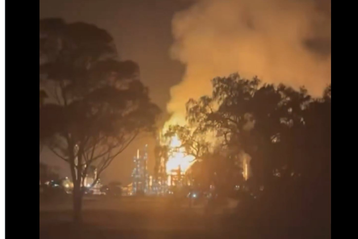 Major Oil Refinery on Fire - Australia